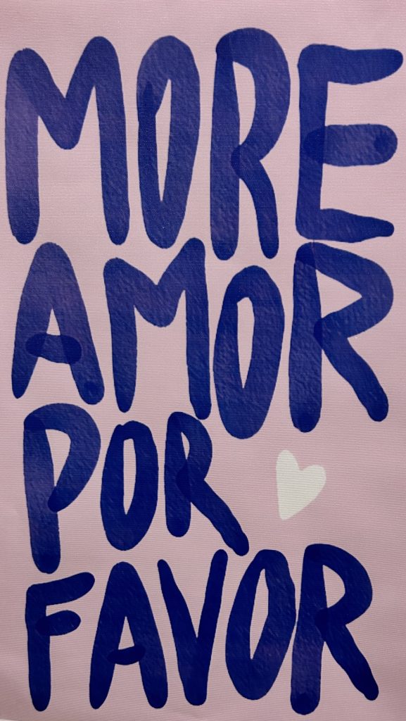 More amor por favor